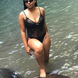 Meet your Posher, Rhea